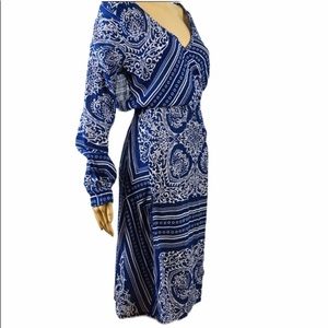 Blue life Elastic waist open back dress sz small